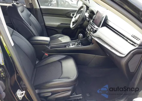 2022 Jeep Compass Latitude 4X4 from USA, damaged, VIN 3C4NJDBB8NT132250